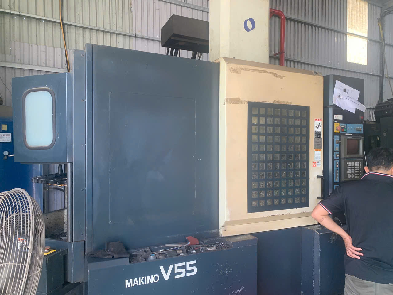 CNC vertical machining center machine 5